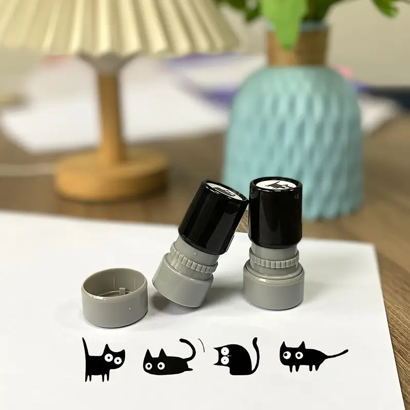 Adorable Tilted Neck Black Cat - Art Craft Journal recensie en prijs