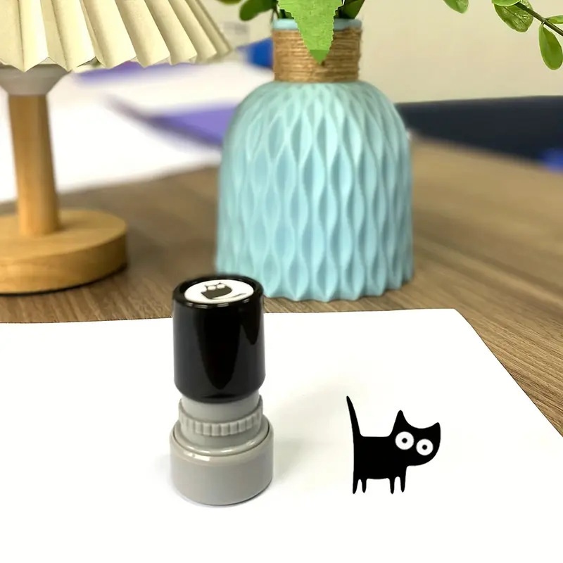 Adorable Tilted Neck Black Cat - Art Craft Journal recensie en prijs